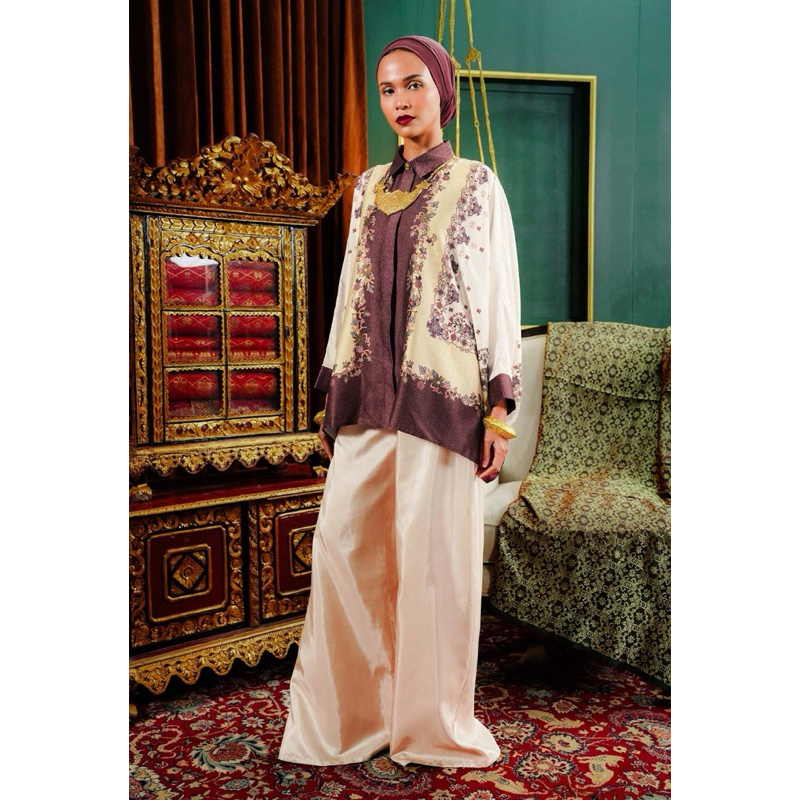 Benang Jarum-Benang Pelangi Limar Batwing Shirt