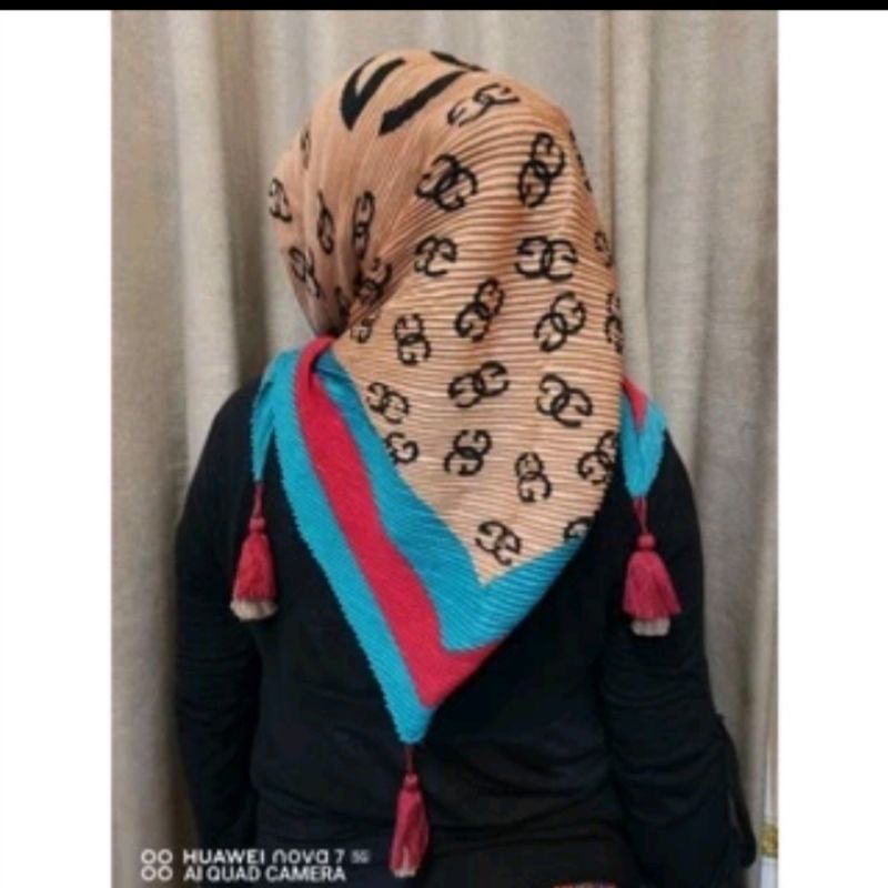JILBAB TASSEL SEGIEMPAT POMPOM / HIJAB SEGIEMPAT PLISKET MOTIF DENAY HIJAB PLISKIT TASSEL