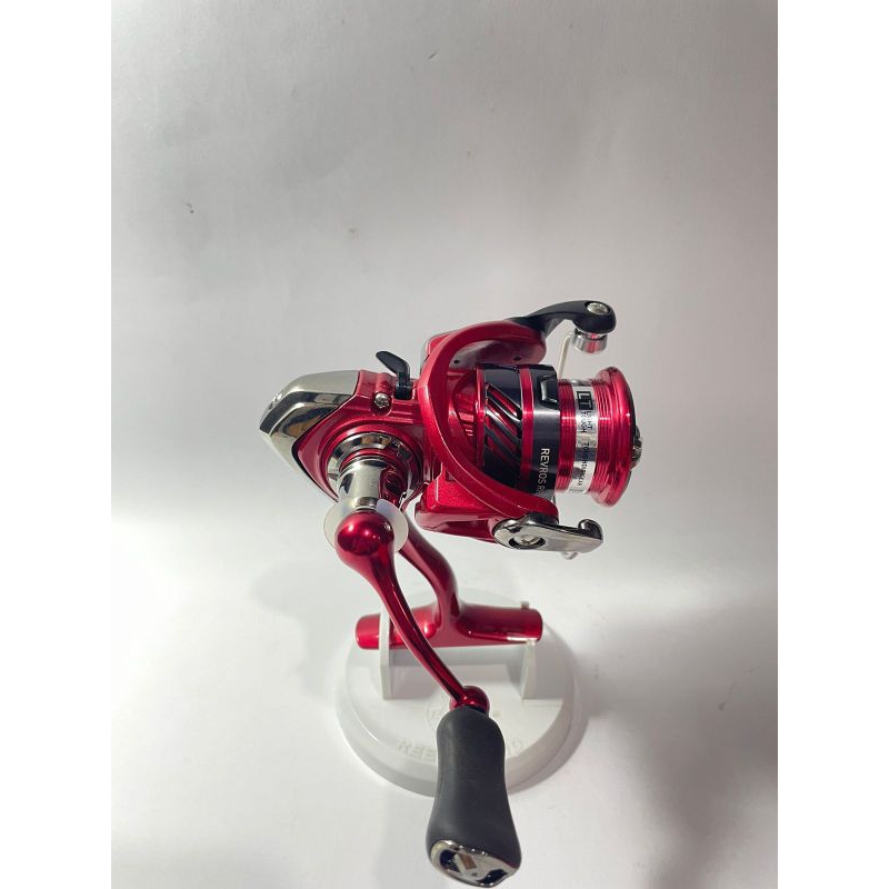 Reel Daiwa Revros Lt 1000 XH