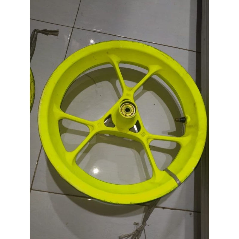 velg pelek depan Yamaha aerox original