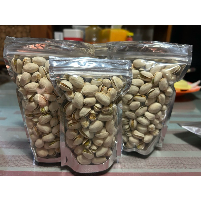 

Kacang Pistachio atau Kacang Ketawa