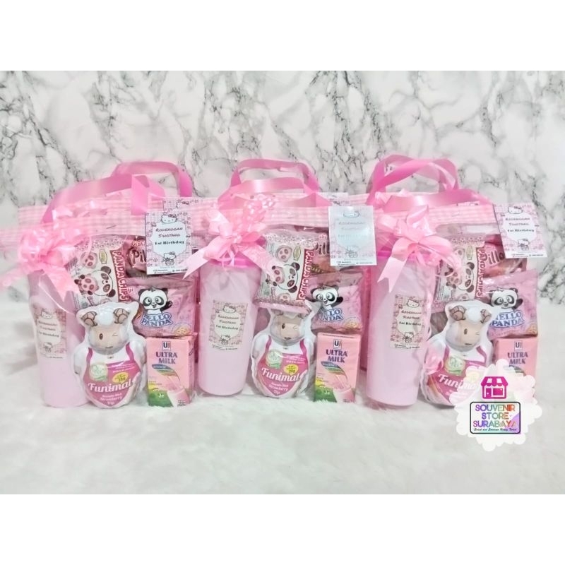 

Bingkisan Snack Suuvenir Tumblr Pink custom plus snack kekinian || souvenir snack surabaya || Paket hampers souvenir gelas dan snack Tema Pink