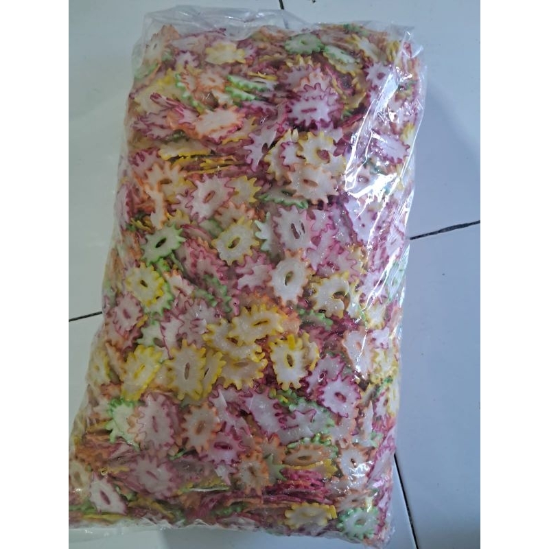 

[5kg] Kerupuk krupuk Seblak Bawang Tersanjung 1 Ball