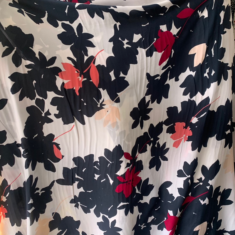 kain zara crepe motif - kain crepe motif - kain zara crepe premium - kain dress crepe import - kain 