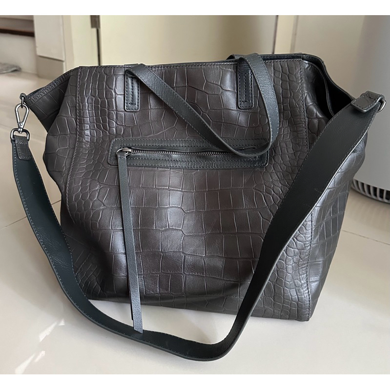 Vera Wang Authentic