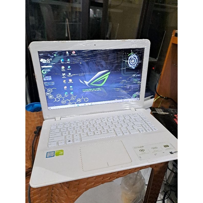 Laptop asus core i5 Gen 8 A442