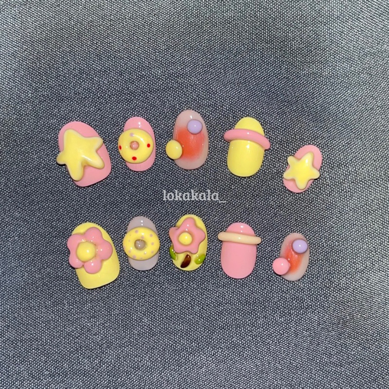 ((PRESS ON NAILS)) PLAYFULLY PASTEL