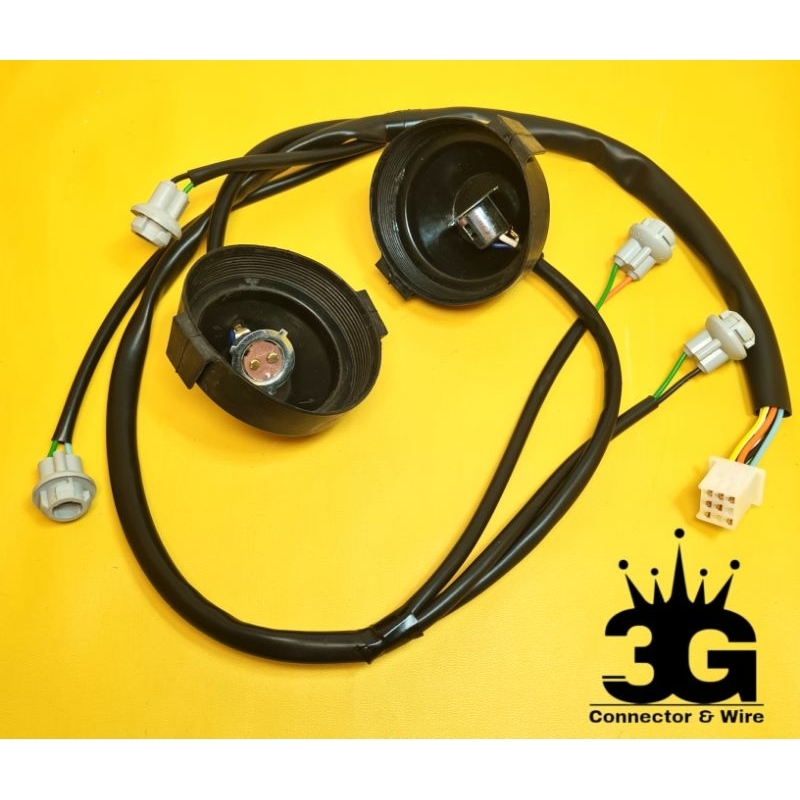 SOKET FITTING LAMPU DEPAN VARIO 125 OLD ASSY KZR