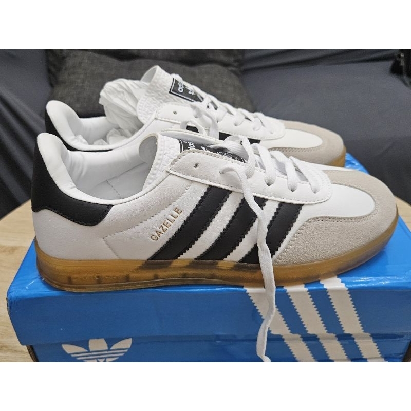 adidas Gazelle indoor putih L hitam