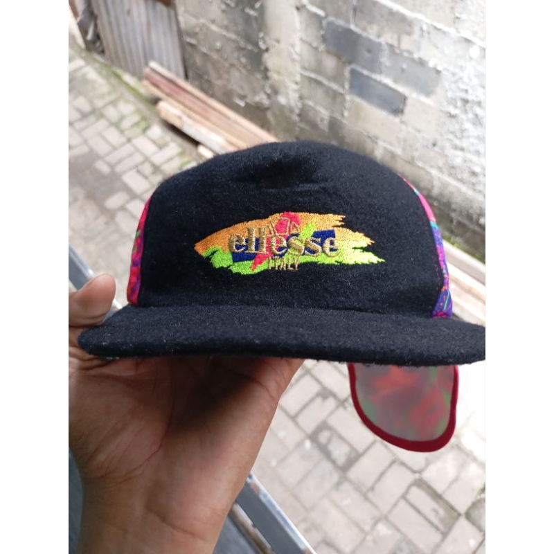 Topi Ellesse vintage second