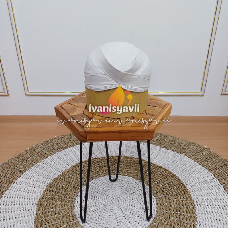 Blangkon Sunda Putih / Hitam Polos