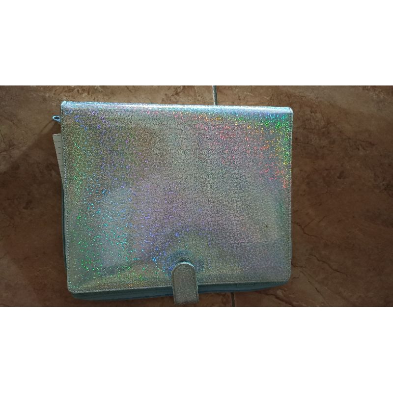 

Binder B5 hologram