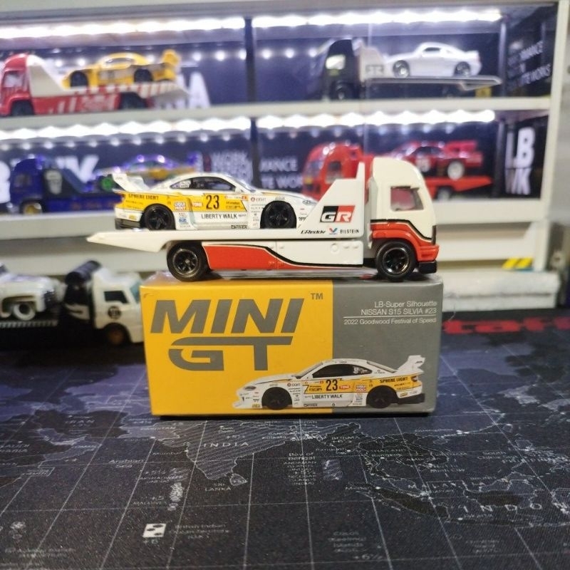 MINI GT Nissan silvia s15 white