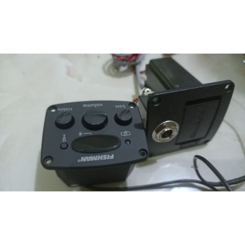 Fishman Equaliser/Preamp pick up gitar akustik (Fishman equaliser mini)