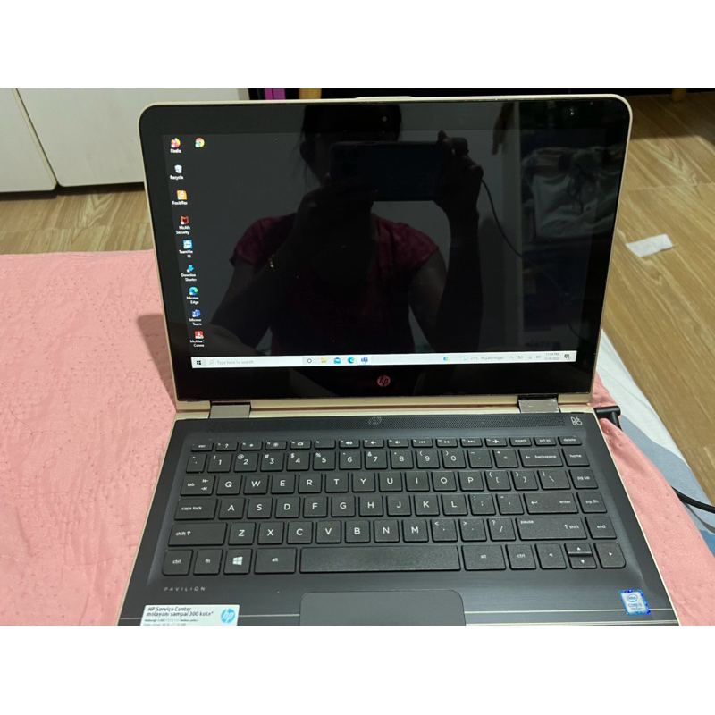 Laptop HP Pavilion x360 convertable i3