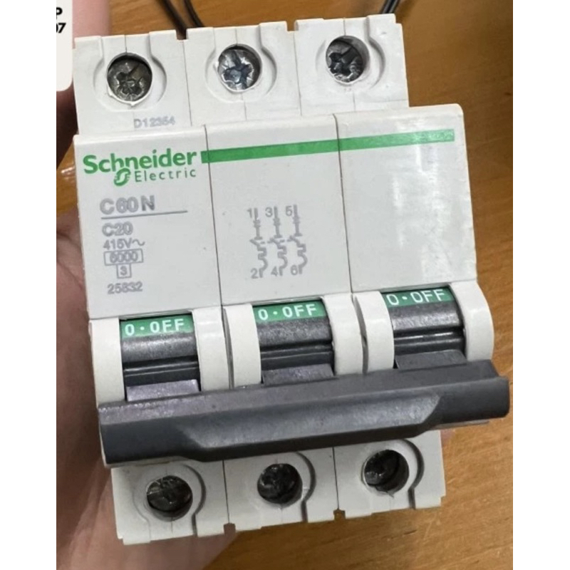 Mcb schneider C60N 3phase