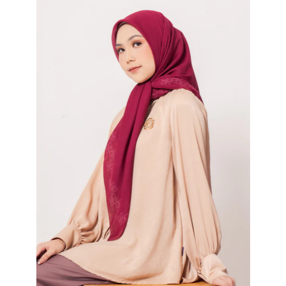 Jilbab Elzatta Segi Empat Elzatta Kaila L Square border