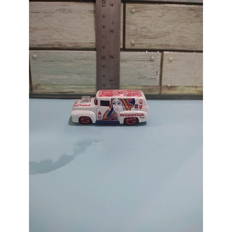 diecast hotwheels 56 ford f-100 putih queen card