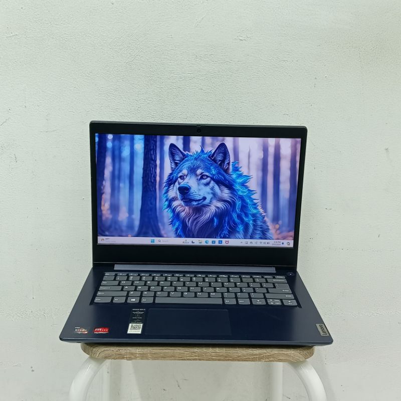Laptop Lenovo Ideapad Slim 3 AMD Ryzen 3-3250U Ram 8Gb/SSD 256GB