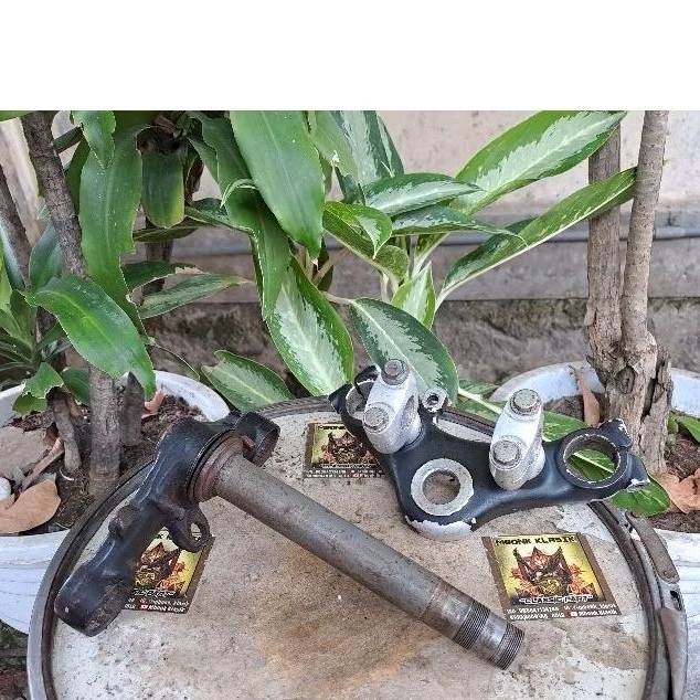 segitiga atas bawah honda cb 200 twin ORIGINAL segitiga honda cb 200 twin segitiga cb200 twin segiti