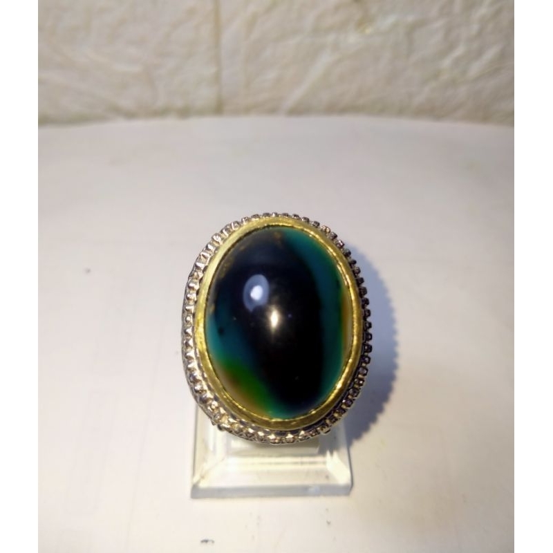 Batu bacan coklat