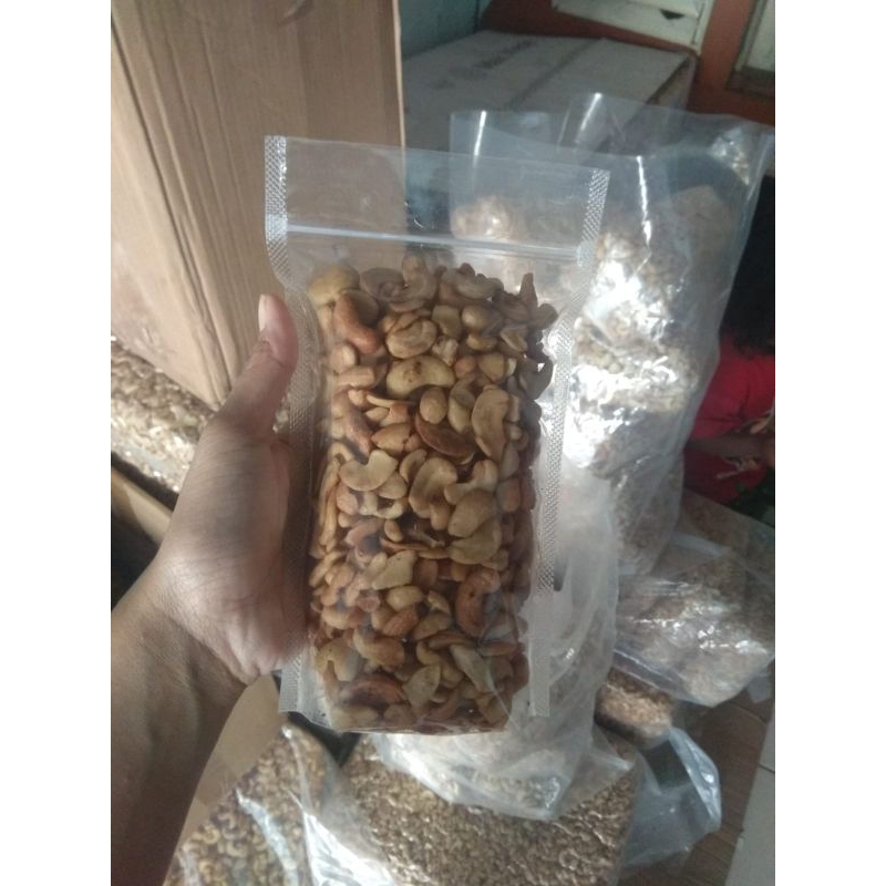 

KACANG MEDE PATAHAN MATENG ORIGINAL 100 Gram