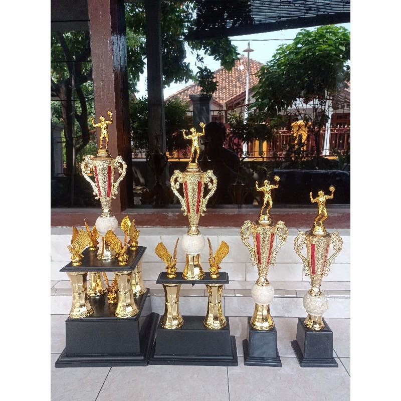 Piala Volly satu set (isi 4 piala = juara 1234)