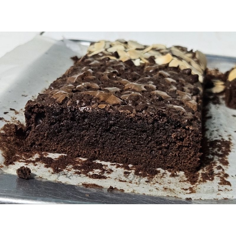 

Brownies Panggang by Ellestia Bakehouse || Fudgy Brownies || 10x9cm