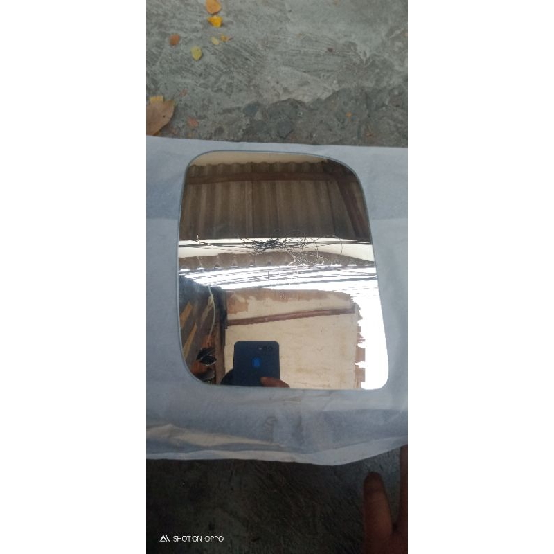 kaca spion mobil grand max sebelah kiri, kaca nya saja