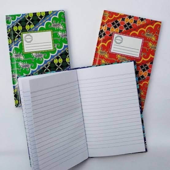 

Buku Octavo Kuramas 1 Pack isi 10 Buku ( 100 Lembar ) / Hardcover Octavo Kuramas