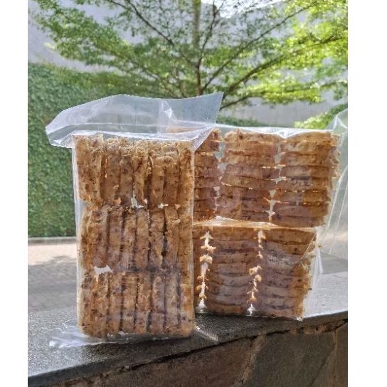 

Peyek Kacang Roda