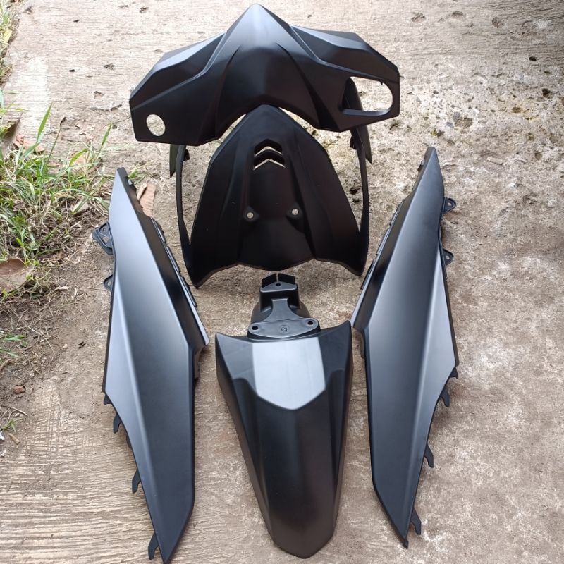 cover body halus beat fi hitam doff tahun 2013 2014