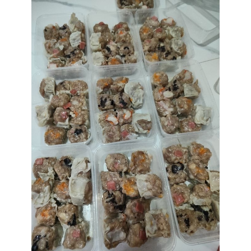 

FROZEN dimsum ayam isi 10pcs