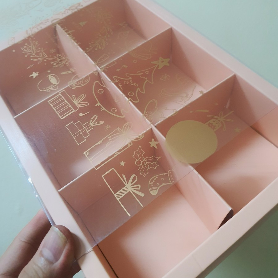 

10 pcs box mika natal kemasan fruitpie sekat isi 6 ukuran 7x7x4cm warna pink salem christmas II