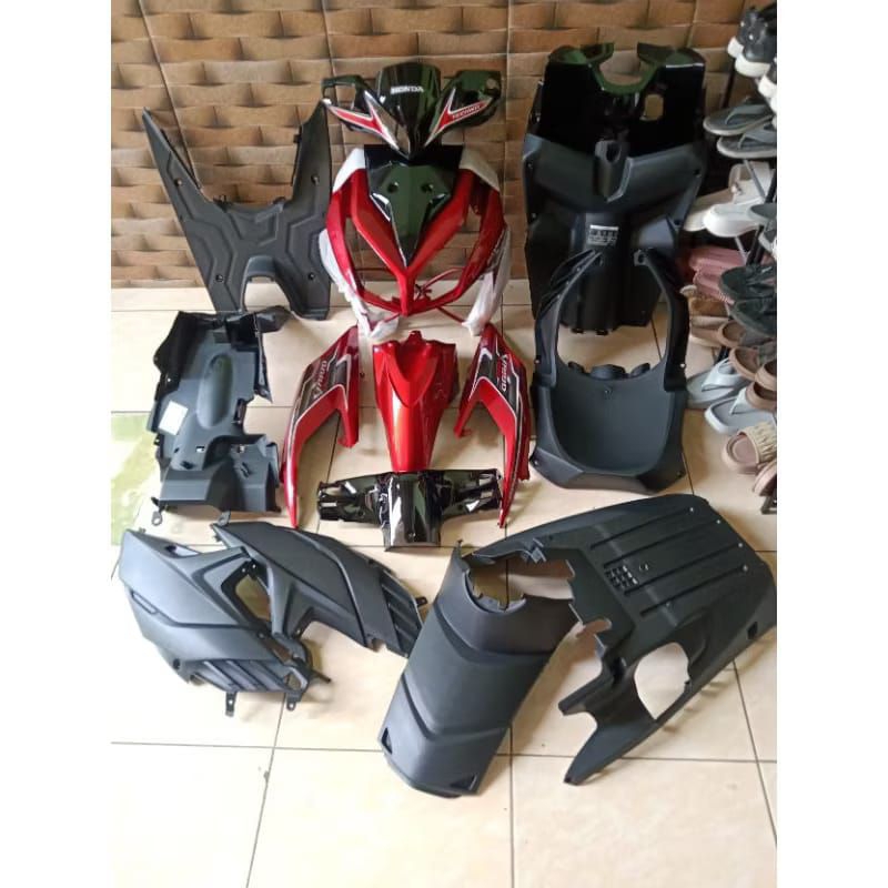 FULL BODY KASAR HALUS VARIO TECHNO 110 MERAH HITAM+STRIPING
