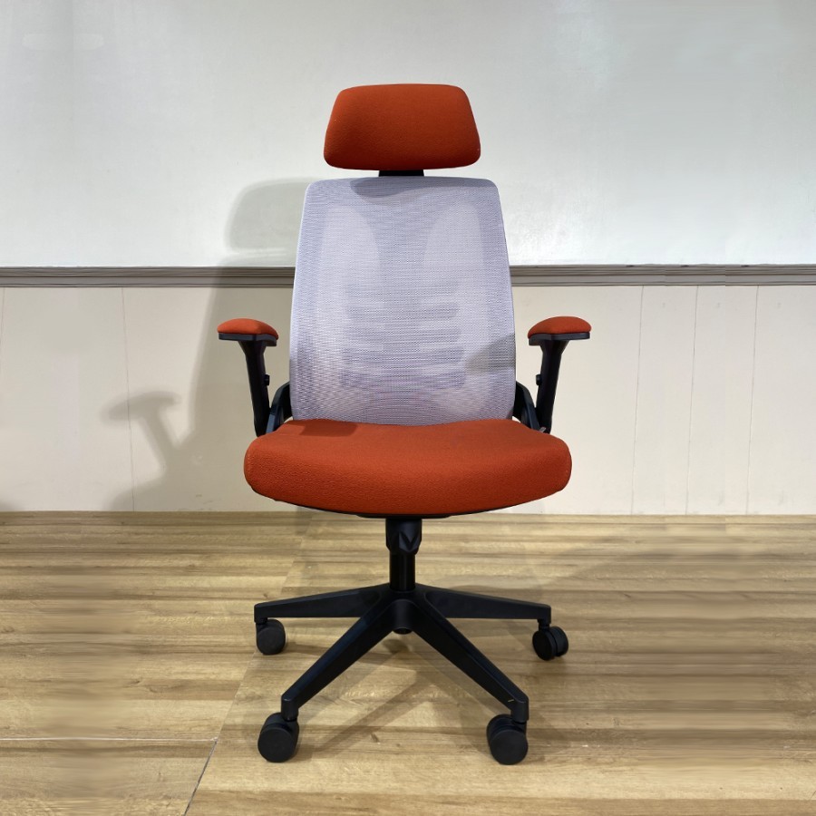 pira Tano PC Kursi Kantor