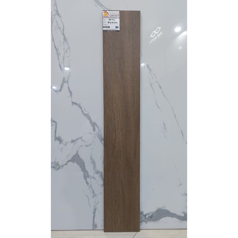 GRANIT MURAH ROMAN 15X90 GT915530R dKARIMATA WENGUE