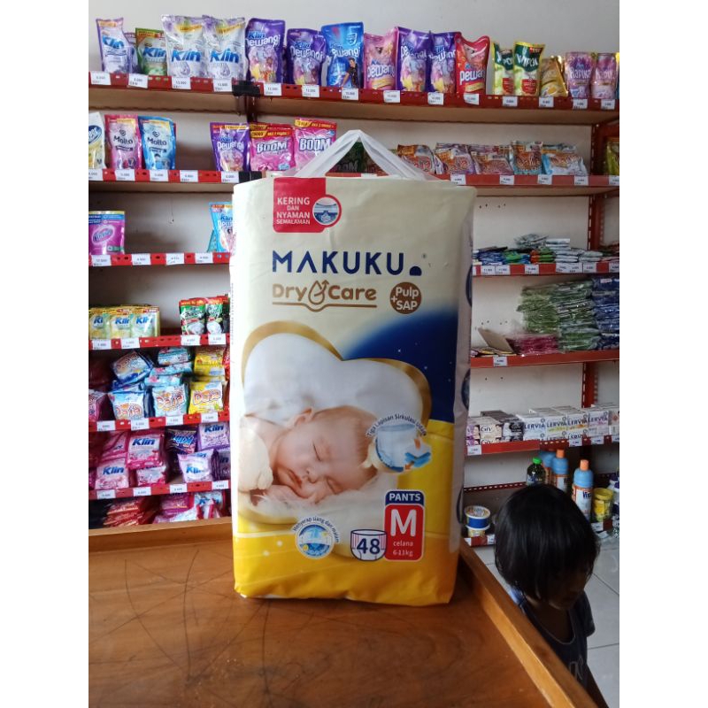 Pempers Makuku Dry Care Ukuran M 6-11kg isi 48 Pcs