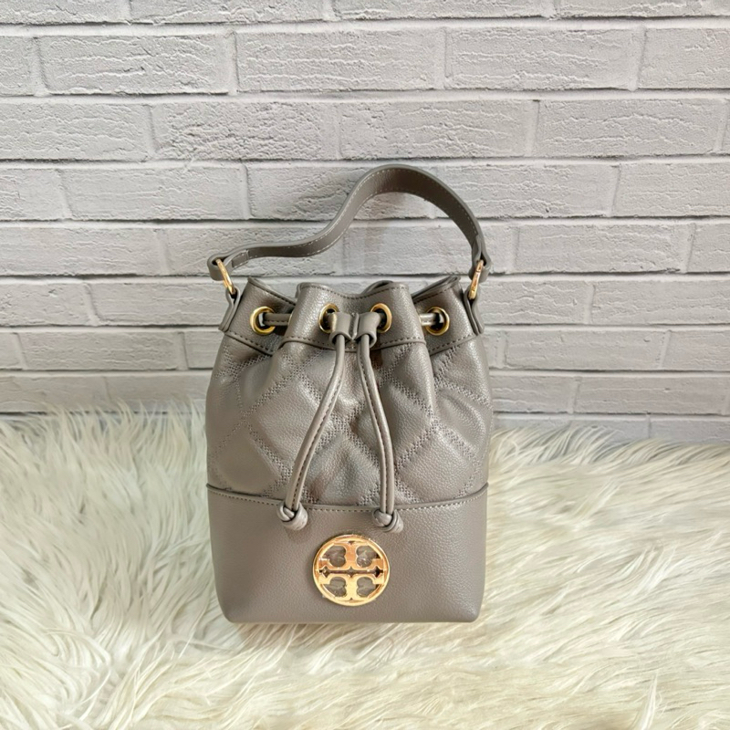 TORY BURCH BUCKET BAG (GREY)