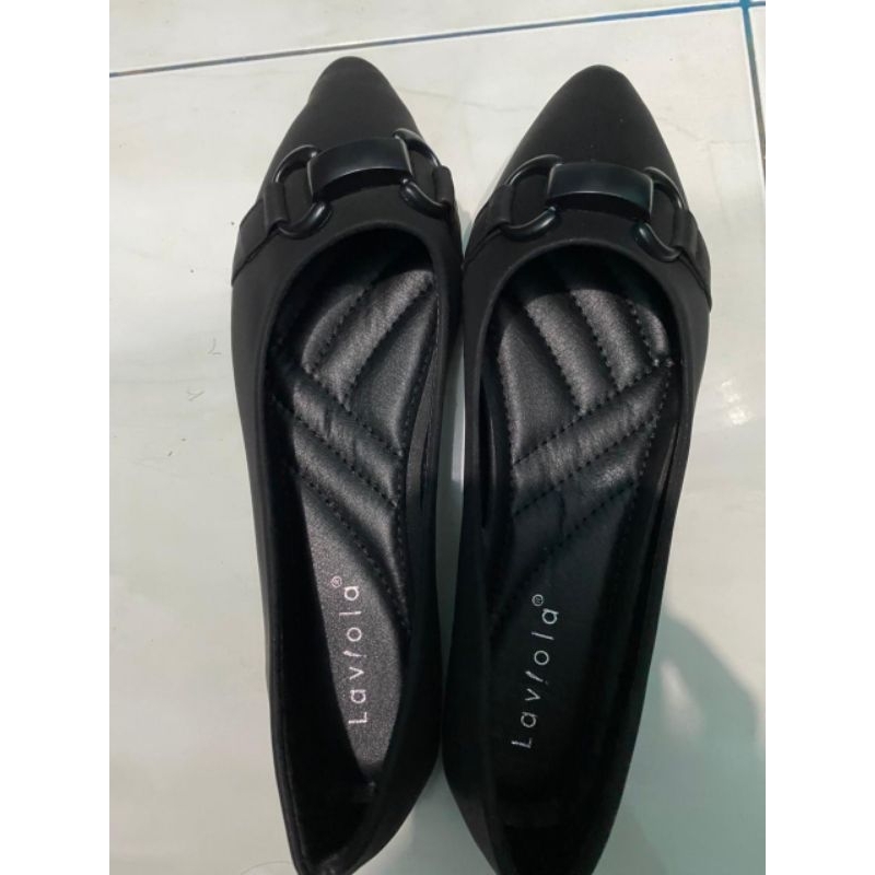 Laviola flat shoes