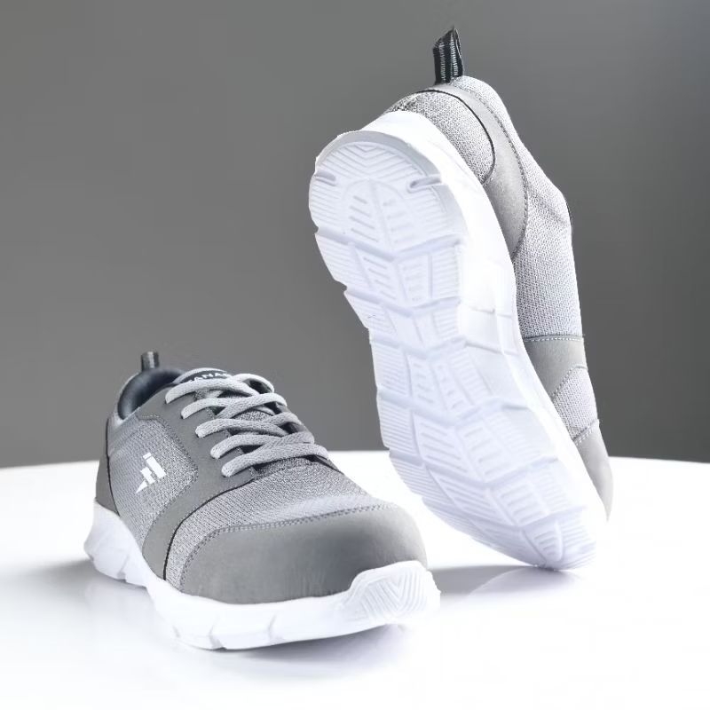 Sepatu Safety Sneakers Jogger Pria Sporty Casual Steel Toe Cap Ujung Besi