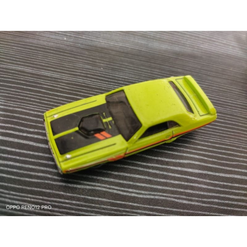 HOTWHEELS 71' DODGE CHALLENGER