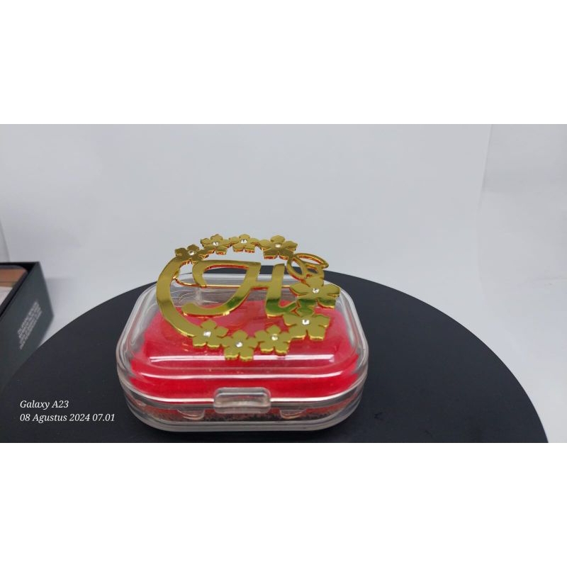 Bros Ukir Nama Lapis Emas