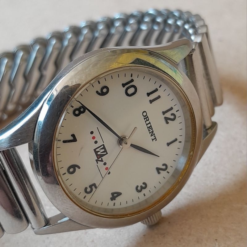 Jam tangan wanita original Orient quartz A8TYEC8 Q0