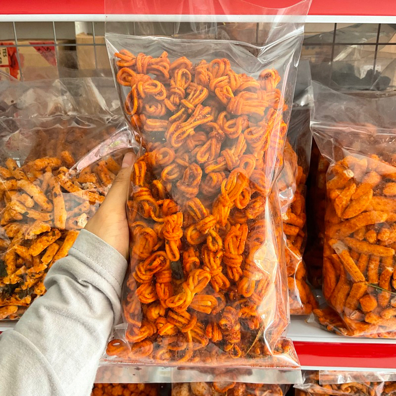 

(500 GRAM) MIE GULUNG PEDAS DAUN JERUK