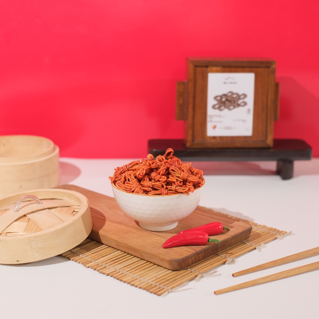 

Mie Uwel/ Mie Gulung Pedas Daun Jeruk