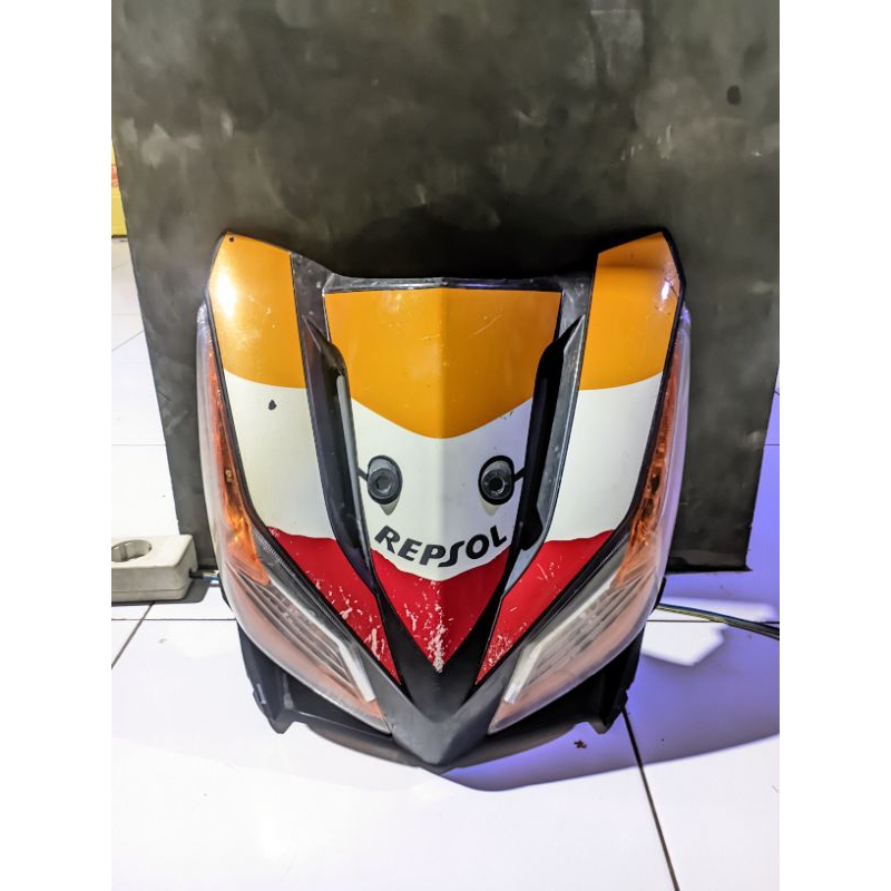 tameng Honda Blade dan sen Honda Blade Repsol original
