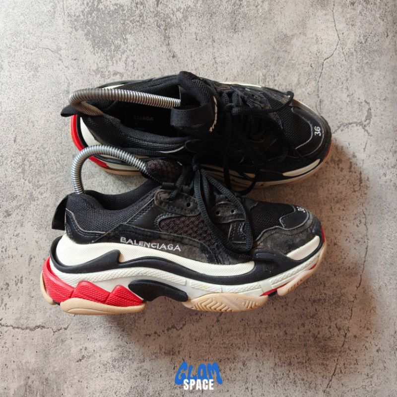 Sepatu Balenciaga Triple S Black White Red