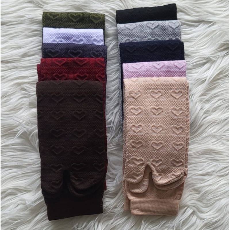 1 Lusin / 12 pasang kaos kaki jempol embos motif timbul hati wanita muslimah dewasa