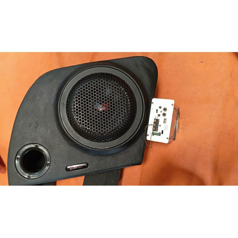 Subwoofer Aktif 8in CELLO OEM khusus Honda HRV 2022-2024 bekas mulus Lengkap Mono